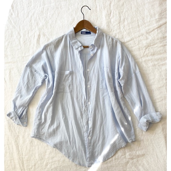 SUM Oversized Button Down Blouse - Picture 3 of 9
